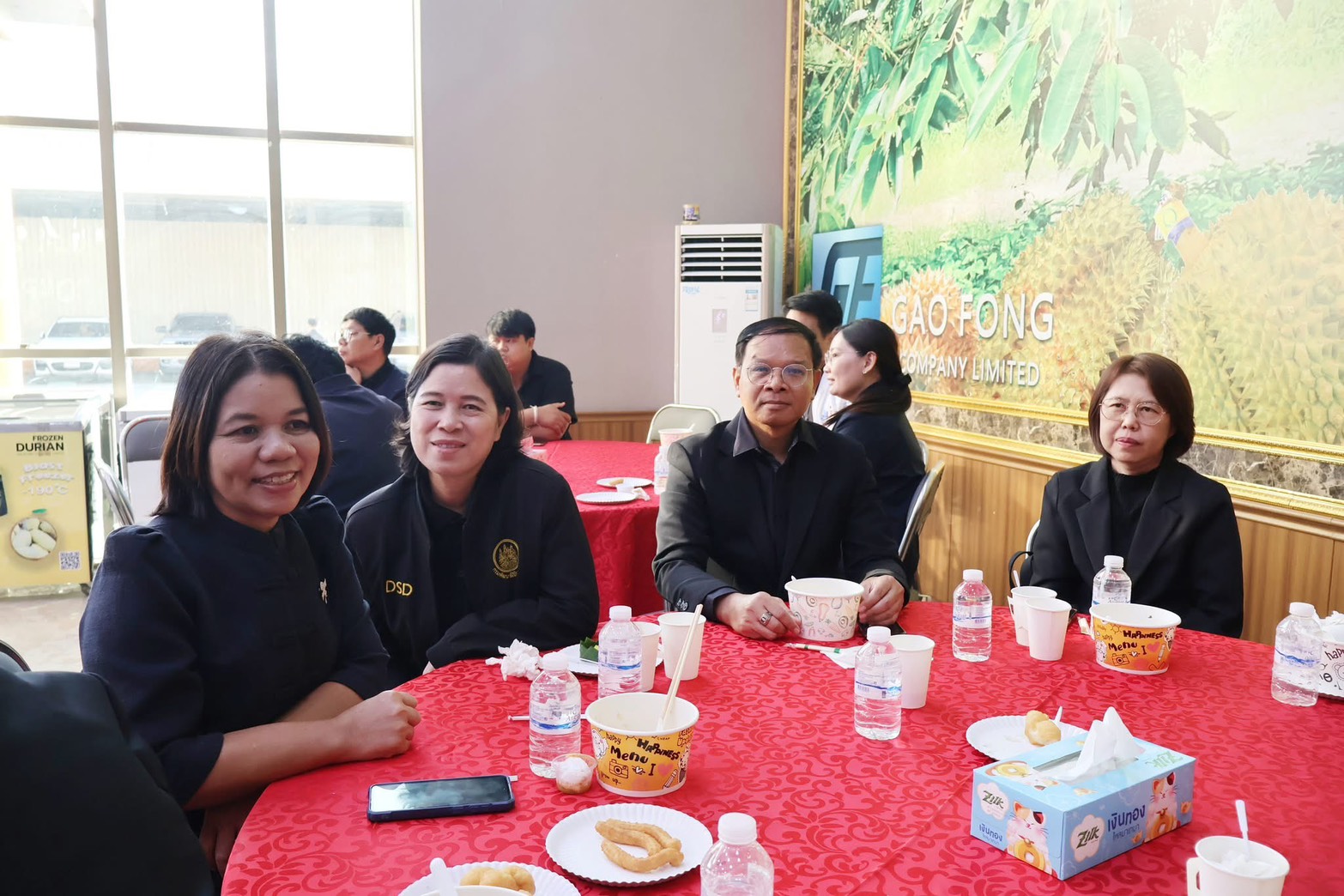 title - ส.ป.ก. จันทบุรี เข้าร่วมพบปะรับฟังปัญหาและความต้องการในการพัฒนาจังหวัดจันทบุรีของภาคเอกชนในพื้นที่จังหวัดจันทบุรี (สภากาแฟยามเช้า) 